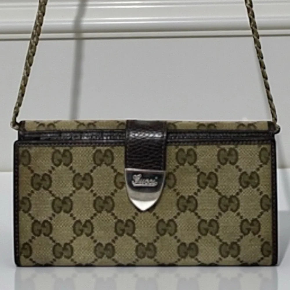 Gucci GG Coated Canvas Leather Continental Bifold Wallet in Tan Brown with Chain